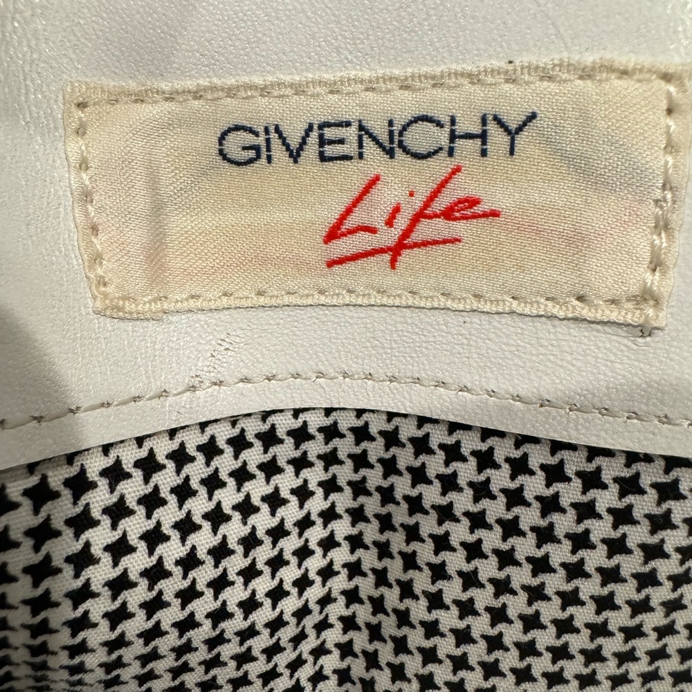 Authentic Givenchy bag - Picture 13 of 16